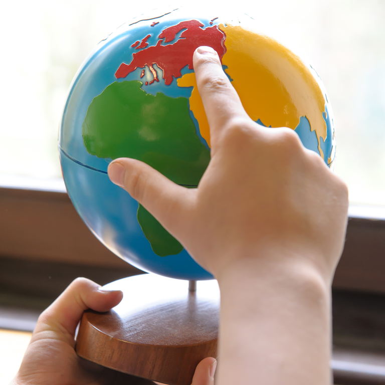 Montessori Globe 2